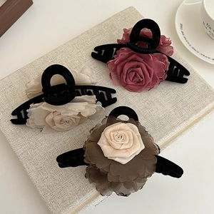 Pince à Cheveux Rétro Élégante Fleur de Rose en Tissu pour Femme Grande Pince Requin Accessoires de Coiffure Faits à la Main