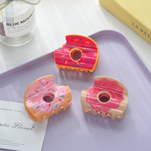 Lot de trois pinces à cheveux en forme de donut rouge rose et kaki pour coiffures mignonnes