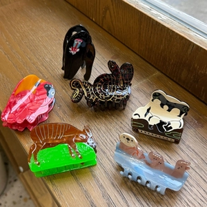 Creative Animal Shaped Acetate Hair Claw Clips Leopard Print Parrot Snake Panda Hair Accessories For Women Daily Styling