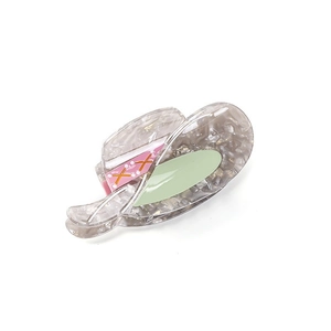 Unique acetate shark hair claw clip in hat shape with marble pattern for women