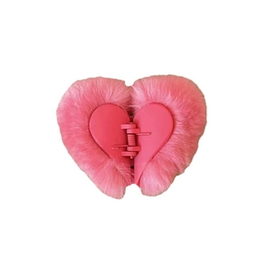 Pink heart-shaped faux fur hair claw clip for women's autumn and winter hairstyles
