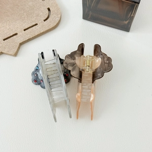 Pinces à cheveux papillon en acétate, design gris translucide et patchwork marron beige