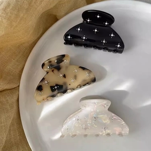 Set di tre mollette per capelli in acetato con strass in nero, tartaruga e bianco perla