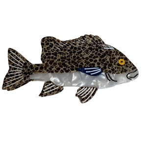 Creative fish-shaped acetate hair claw clip with tortoise shell and pearly finish patterns