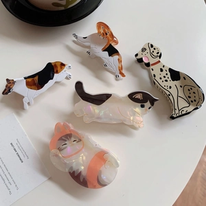 Set of 5 minimalist acetate animal claw clips featuring cute cat and dog shapes
