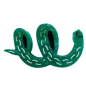 Green acetate snake hair claw clip with water ripple pattern and stylish marble finish