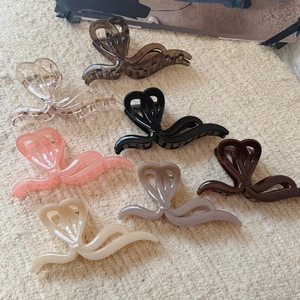 Grande Pince à Cheveux Nœud en Plastique Faite à la Main pour Femmes Style Coréen Pince à Cheveux Élégante Accessoire