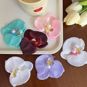 Realistic Cymbidium Orchid Flower Hair Clip With Faux Artificial Pearl Elegant Satin Fabric Duckbill Clip Women Seaside Vacation Accessory