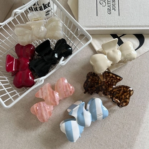 Lot de pinces à cheveux élégantes en acétate en forme de nœud en sept couleurs variées