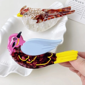 Creative parrot shaped acetate hair claw clip with colorful bird design for women
