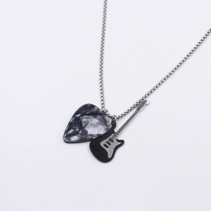 Collier double pendentif médiator et guitare électrique style punk rock en acier