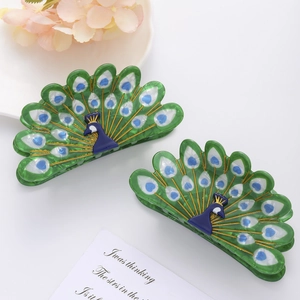 Vintage Peacock Shaped Hair Claw Clip Creative Animal Design Green PVC Large Hair Jaw Clip For Women Hair Styling Accessory