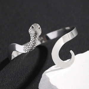 Bracciale da braccio regolabile a serpente per uomo in acciaio lucido stile punk