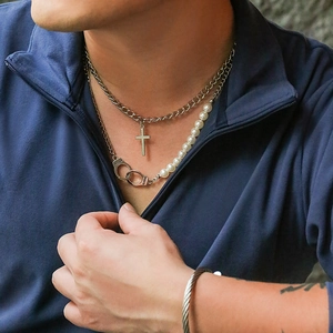 Men Spliced Faux Artificial Pearl Alloy Necklace With Handcuff Cross Pendant Hip Hop Double Layer Chain Trendy Jewelry Accessory