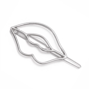 Minimalist silver geometric hollow lip-shaped hair clip made of polished alloy metal