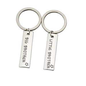 Porte-clés en Alliage de Zinc Lettre Big Bro Lil Sis Anneau de Clé Gravé Étoile Géométrique Cadeau d'Anniversaire pour Frères et Sœurs