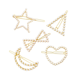 Fünfteiliges goldenes Haarklammern-Set mit weißen Perlen in Stern- und Herzform-Designs