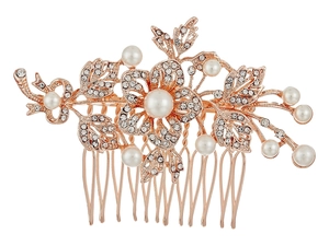 Detail of rose gold flower hair comb featuring pearls and crystal rhinestones