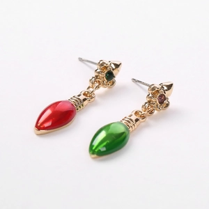 Creative Christmas bulb earrings with asymmetric red and green colors and gold metal