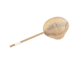 Barrette à cheveux en forme de coquillage doré en alliage avec texture à fines rayures