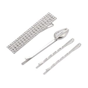 Set di fermagli per capelli geometrici argentati con strass e ciondolo a conchiglia