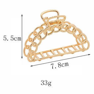 Detailed size specifications of the gold hollow chain metal hair claw clip for women