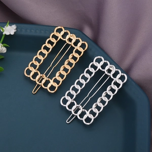 Pince à Cheveux Géométrique Chaîne Creuse à la Mode Épingle à Cheveux en Alliage Minimaliste pour Femme Accessoire de Cheveux en Métal de Forme Carrée et Cœur Or Argent