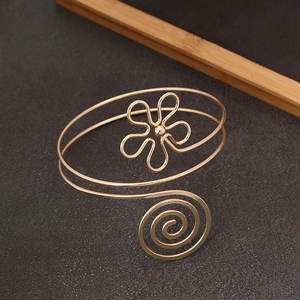 Bracelet de bras spirale doré avec fleur, style punk exagéré en métal multicouche