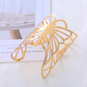 Golden镂空 butterfly cuff bracelet with elegant wing pattern and adjustable open design