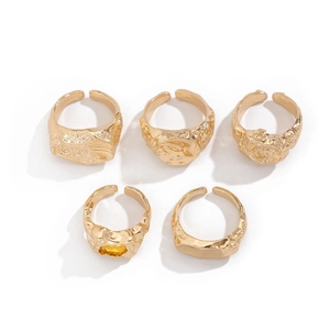 5-teiliges Goldring-Set im Hip-Hop-Stil mit Lava-Textur und gelbem Edelstein