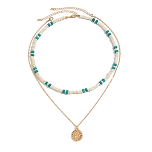 Zweilagiges Boho-Halsketten-Set mit weißen Perlen und Sonnenmünzen-Anhänger
