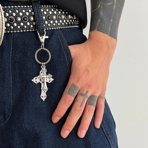 Vintage Gothic Cross Keychain For Men Metal Baroque Relief Pant Chain Ornament Hip Hop Streetwear Car Key Ring Jewelry