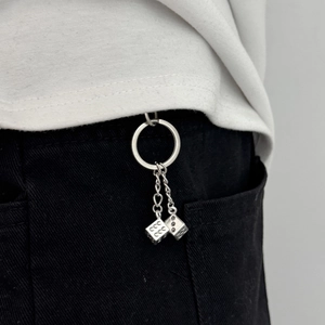 Porte-clés de hanche et chaîne de pantalon en métal argenté avec pendentifs de dés