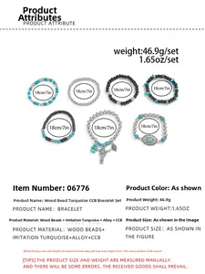 Détail d'un ensemble de bracelets perlés avec pierres turquoise et pendentif tête de taureau