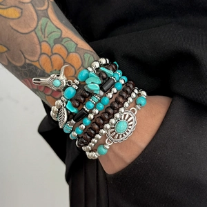 Bracelet Bohème Multi-rangs Perlé pour Hommes Alliage Pendentif Tête de Taureau Feuille Turquoise Artificielle Bois Bijoux
