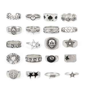 20er Set Vintage Punk Ringe für Herren mit Totenkopf, Stern und Goth Metallic Designs