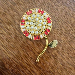 Elegante Spilla a Forma di Girasole in Lega Con Perla Artificiale e Strass per Donna Moda Pendolare Gioielli