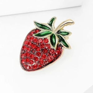 Fashion Strawberry Alloy Brooch With Red Rhinestone Enamel Leaf Delicate Women Suit Cardigan Pin Accessories Commuting Jewelry