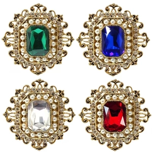 Vintage Kristall-Perlen-Broschen-Set in Smaragd Blau Weiß und Rot mit Gold Blumenrahmen
