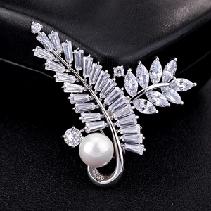 Elegant Copper Leaf Brooch With Cubic Zirconia And Artificial Pearl Olive Branch Corsage Pin For Women Wedding Banquet Jewelry