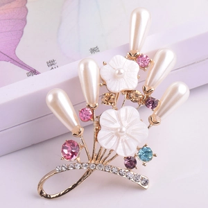 Eleganter Blumenstrauß Broschen mit Muschelblüten, Tropfenperlen und bunten Kristallen