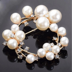 Elegante Broche de Guirnalda de Perlas Artificiales de Aleación Alfiler de Flor de Strass para Mujer Hebilla de Bufanda Joyería de Moda