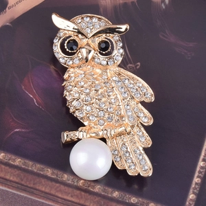 Eleganter vergoldeter Eulen-Anstecknadel mit Kristallen und großer weißer Perle