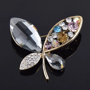 Vintage Luxurious Alloy Rhinestone Butterfly Brooch Pin For Women Fashion Butterfly Shaped Clothing Jewelry Accessory For Wedding Party