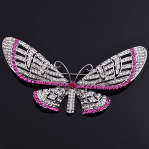 Fashion Alloy Rhinestone Butterfly Brooch For Women Elegant Hollow Out Design Silver Base Rose Red Crystal Jewelry Gift