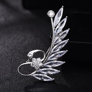 High-End AAA Zirconia Swan Brooch For Women Silver Plated Copper Elegant Animal Pin Fashion Jewelry Wedding Party Decoration