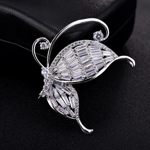 Elegant Butterfly Brooch For Women Copper With Zirconia Inlaid White Gold Plated Fashion Jewelry Accessories Gift