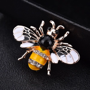 Broche abeille tendance en alliage doré avec émail jaune et strass brillants décoratifs