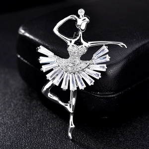 Élégante Broche Danseuse de Ballet en Cuivre et Zirconia pour Femmes Épingle de Revers Ange Fille en Cristal Scintillant