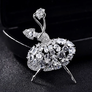 Broche élégante ballerine en argent ornée de zircons pour accessoires de mode femme